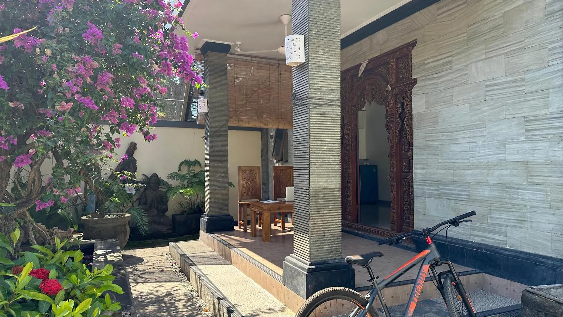 金巴兰小屋 Homestay