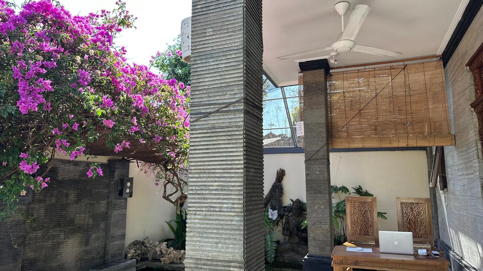 金巴兰小屋 Джимбаран